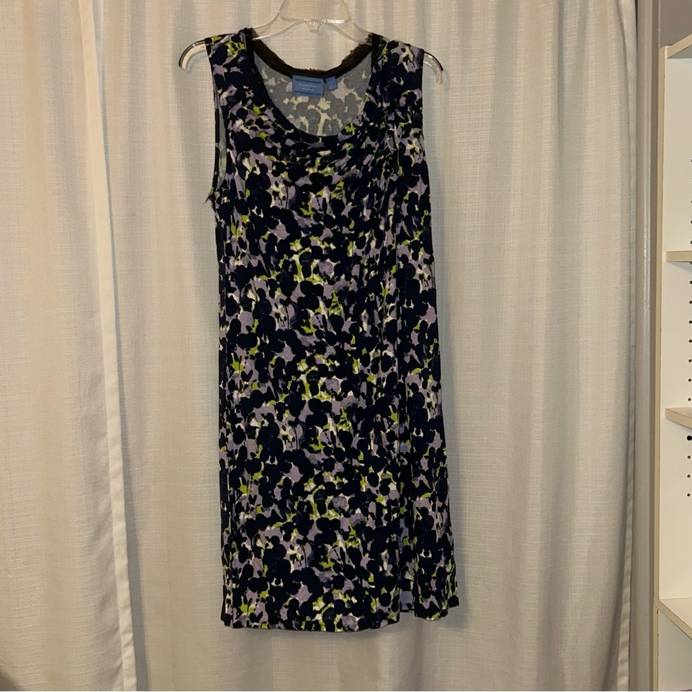 Vera Wang Floral Sleeveless Midi Dress in Navy Blue